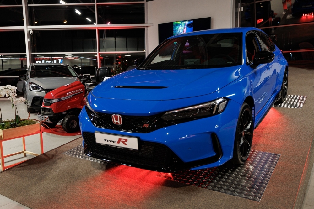 HONDAショールーム3