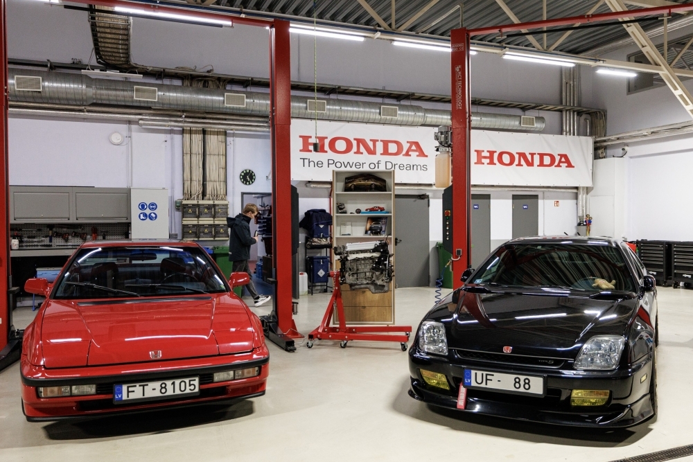 HONDAショールーム４